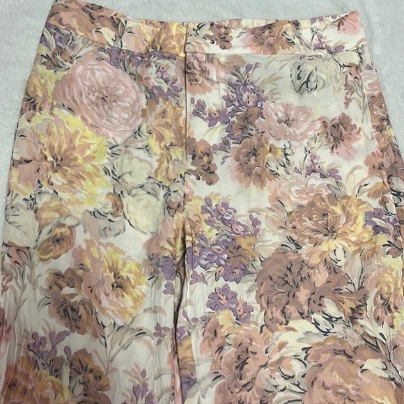 Zara Medium floral pants. - Picture 5 of 6